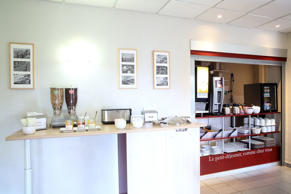 B&B Hotel Hyeres Exterior photo
