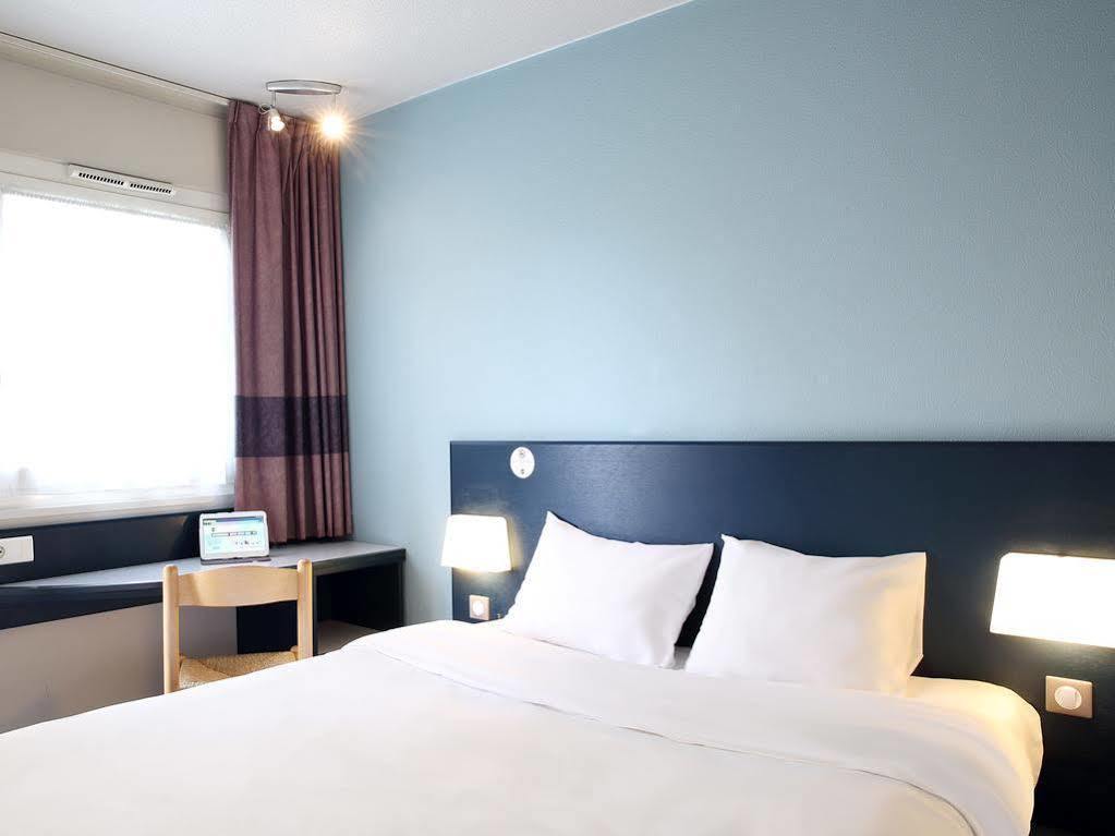 B&B Hotel Hyeres Exterior photo